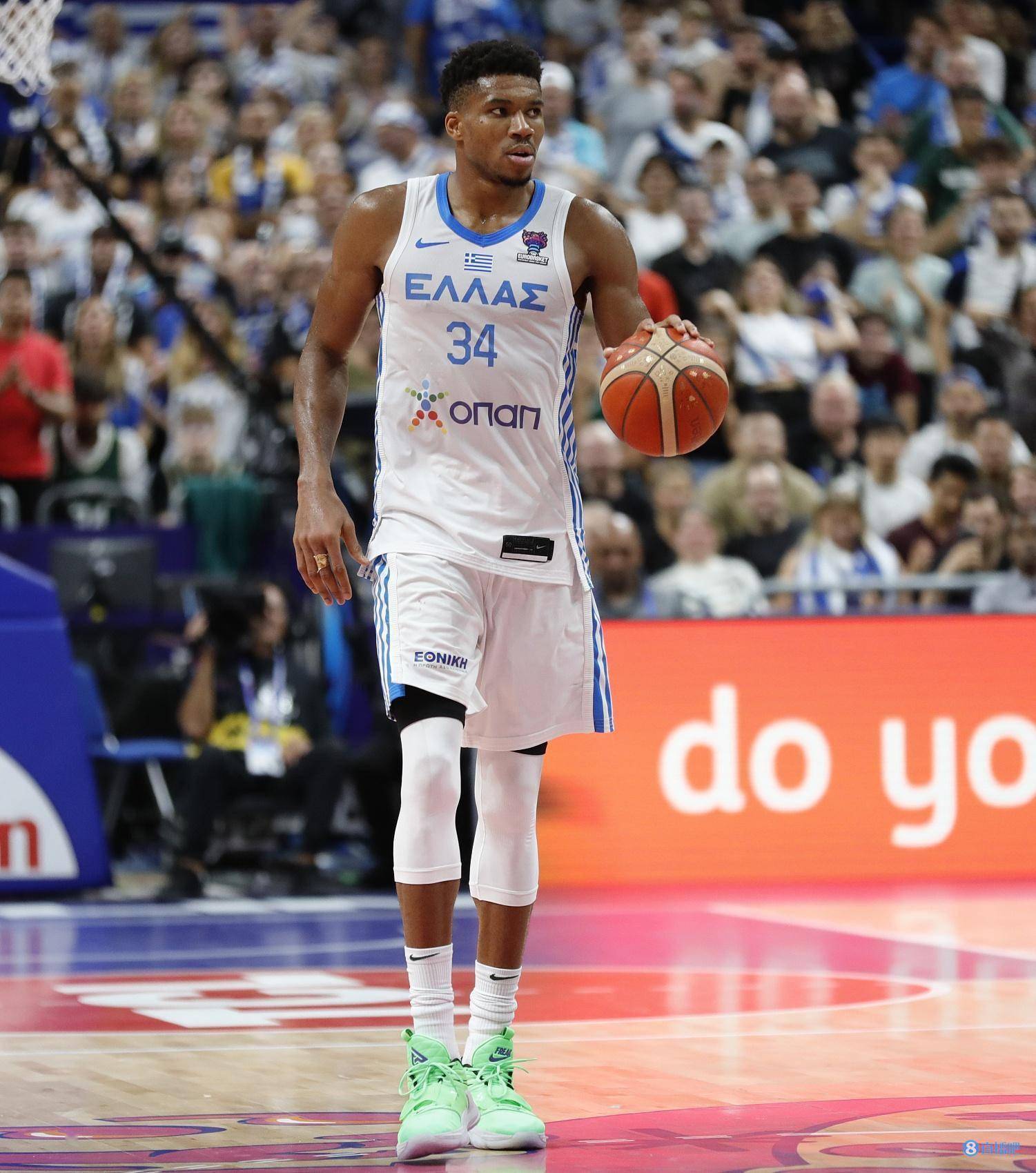 关于美国队引发争议！，字母哥官方宣布败北新规再创辉煌时刻的信息AYX棋牌竞技